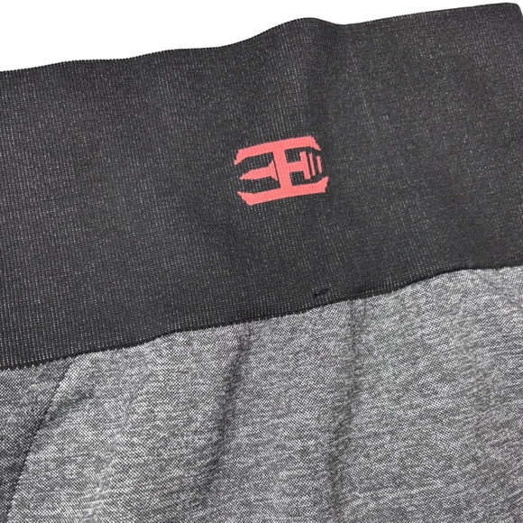 Engineered Life Activewear Set - Picture 11 of 13